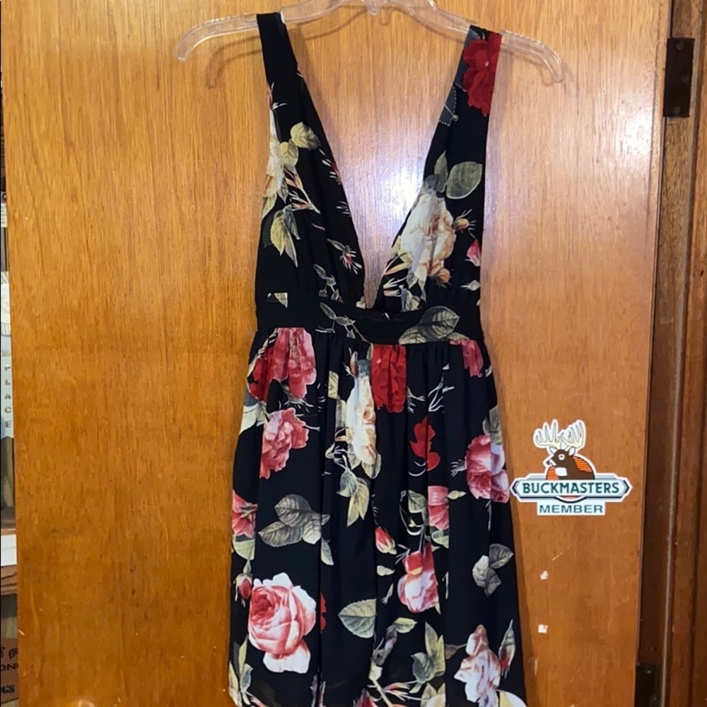 Lucy in the Sky Deep V Skater Dress US size 6